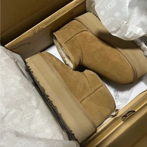 UGG Ultra Mini Chunky